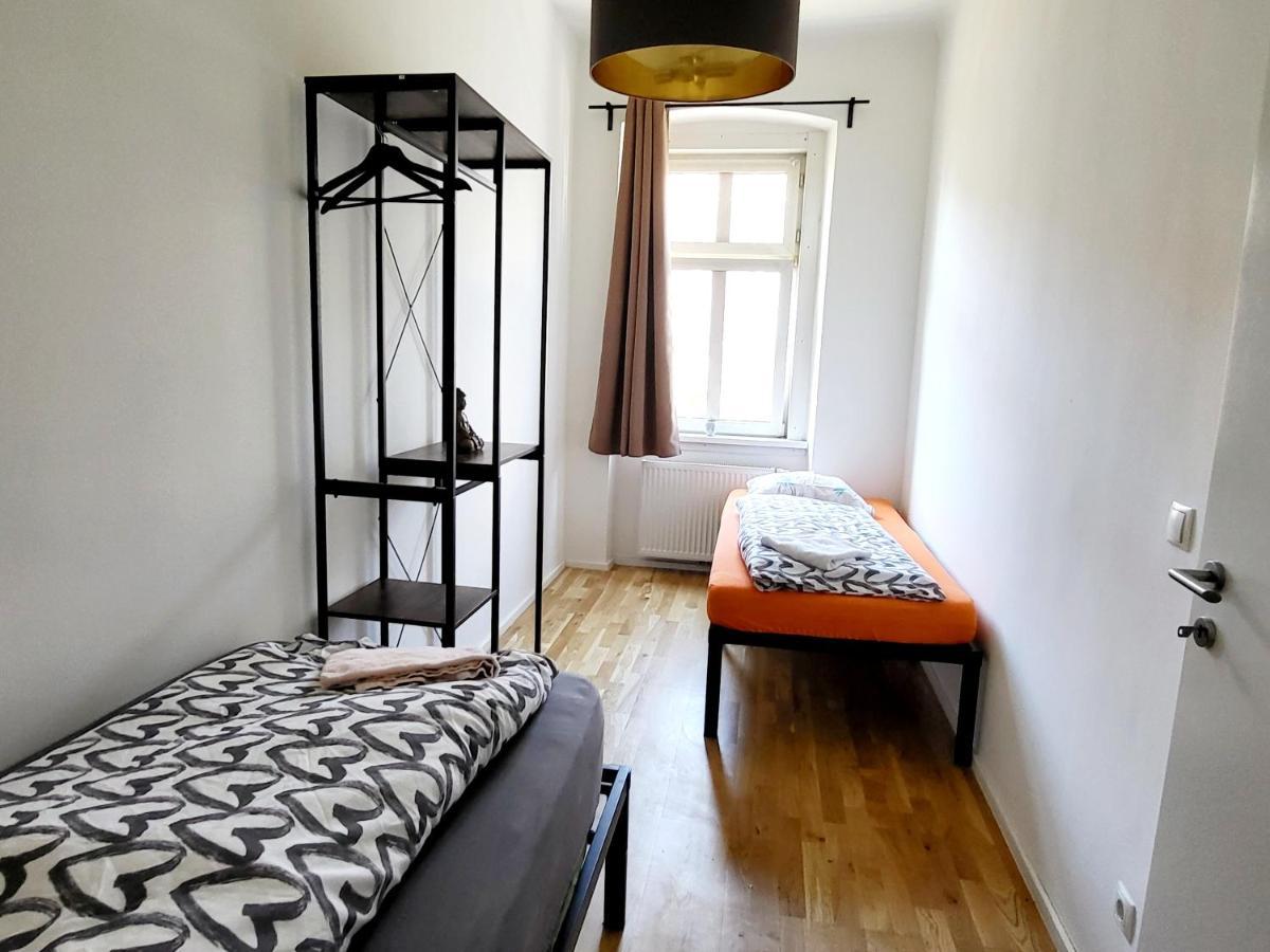 - Near Metro Station Apartment *